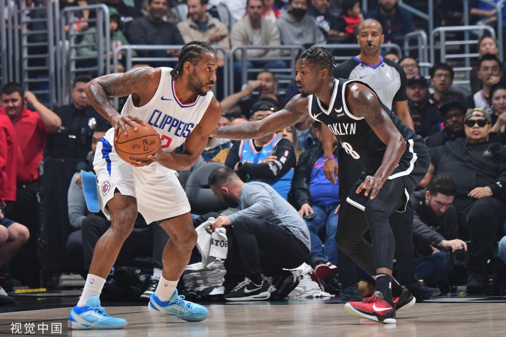 许多观众 许多观众